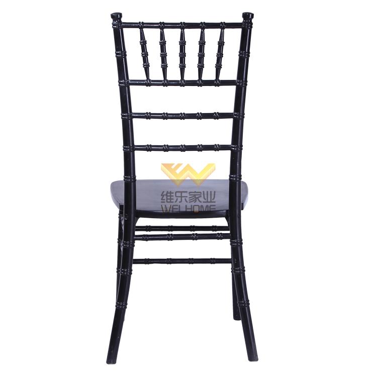 Black wooden chiavari chair for wedding/event